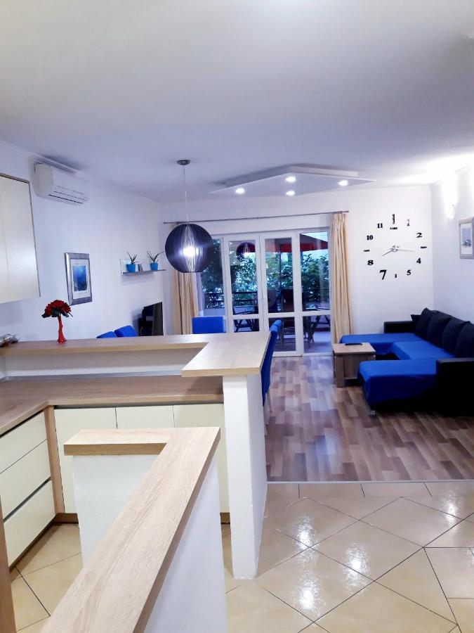 Apartmani I Soba Andrijasevic Makarska Exteriör bild