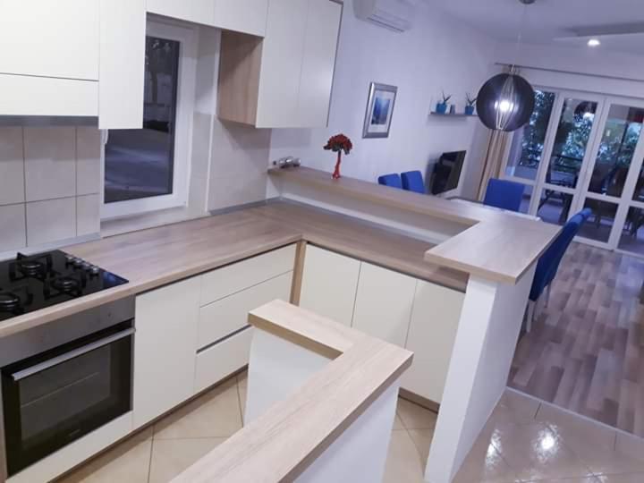 Apartmani I Soba Andrijasevic Makarska Exteriör bild