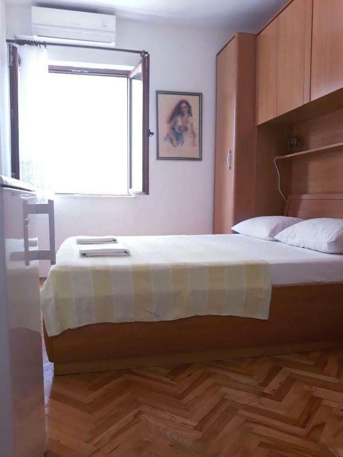 Apartmani I Soba Andrijasevic Makarska Exteriör bild