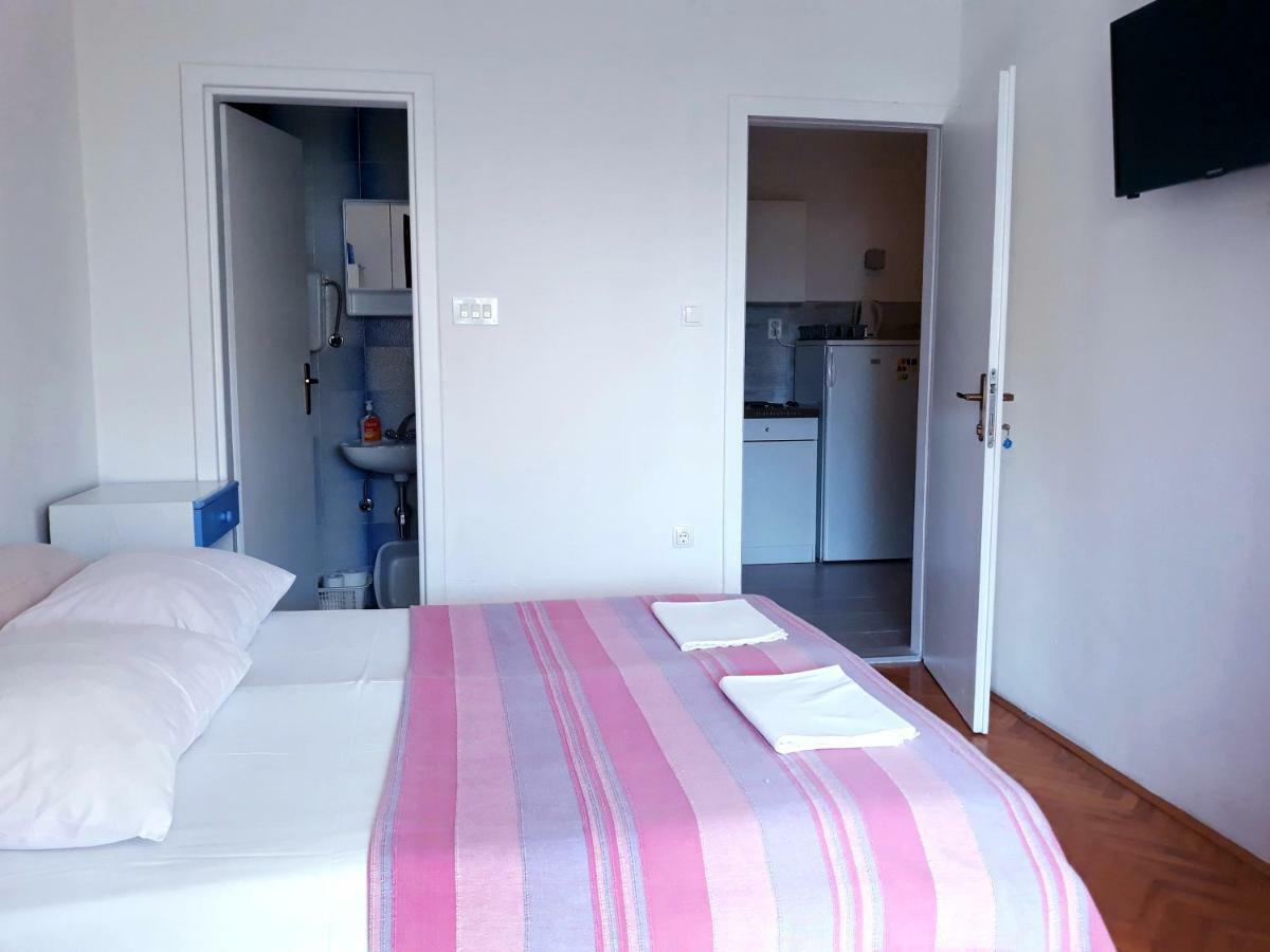 Apartmani I Soba Andrijasevic Makarska Exteriör bild